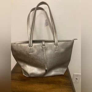 VINCE CAMUTO SILVER SHOULDER BAG